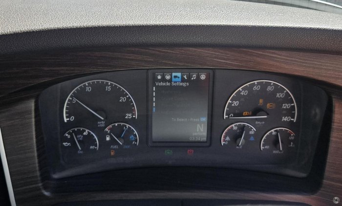 2021 Freightliner Cascadia 126 WHITE