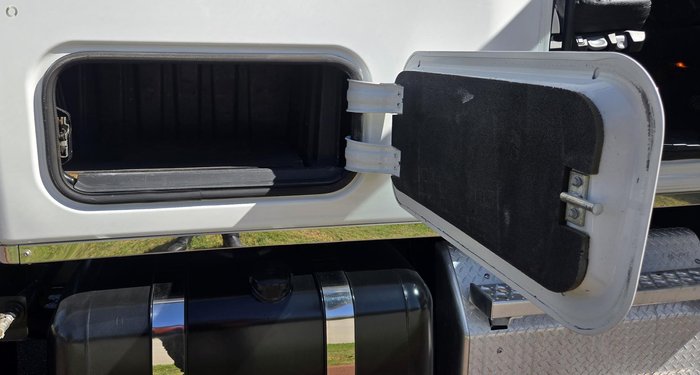 2021 Freightliner Cascadia 126 WHITE