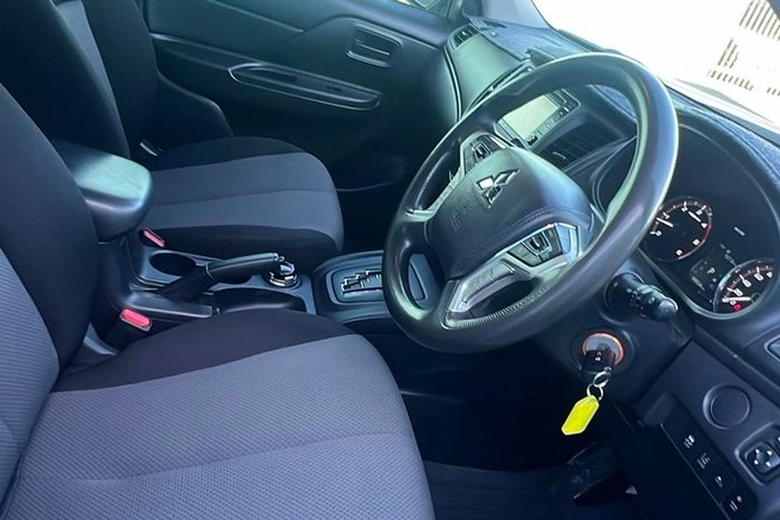 2021 Mitsubishi Triton GLX