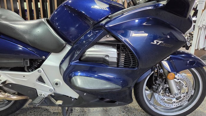2004 Honda ST1300 BLUE