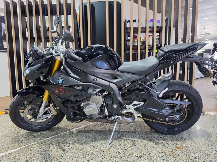 2019 BMW Motorrad S 1000 R Black