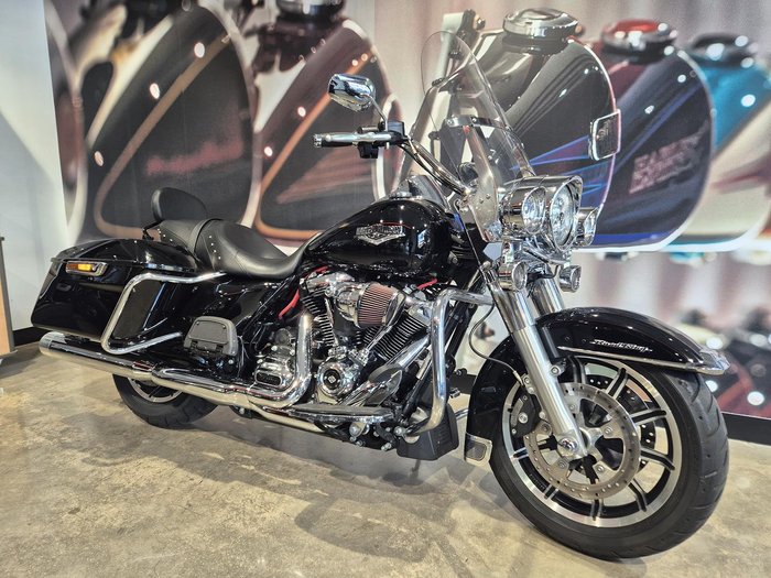 2018 Harley-Davidson Road King 107 (FLHR)