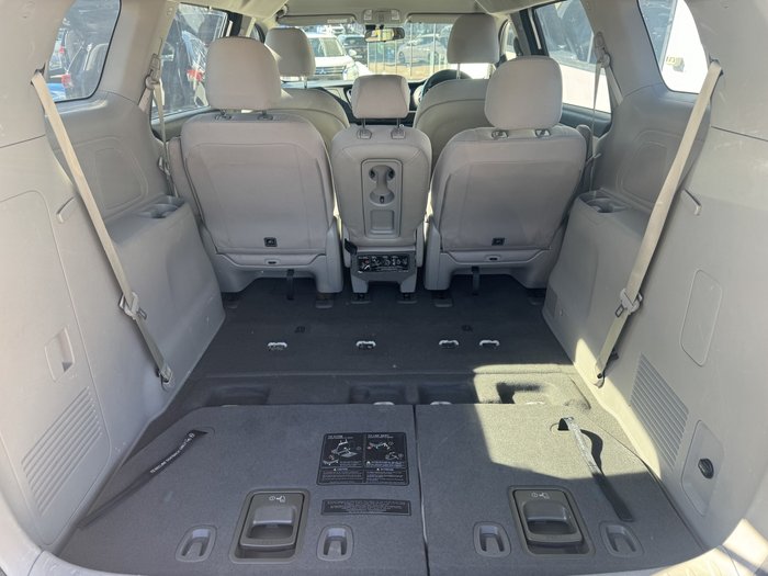 2018 Kia Carnival S