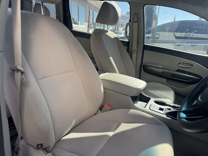 2018 Kia Carnival S