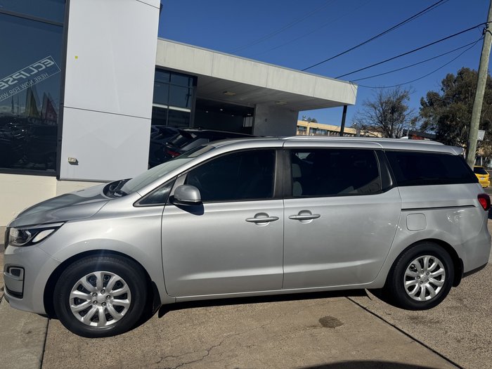 2018 Kia Carnival S