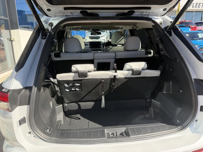 2023 Mitsubishi Outlander PHEV Exceed