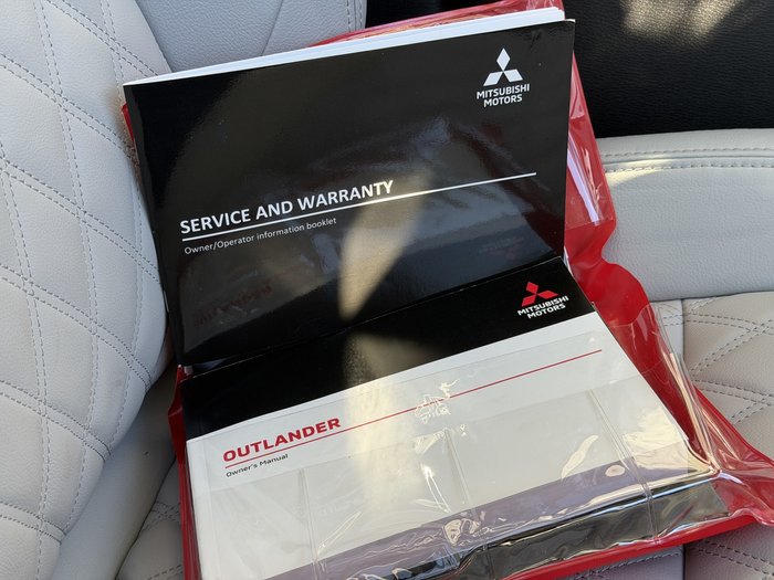 2023 Mitsubishi Outlander PHEV Exceed
