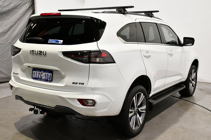 2024 Isuzu MU-X LS-T