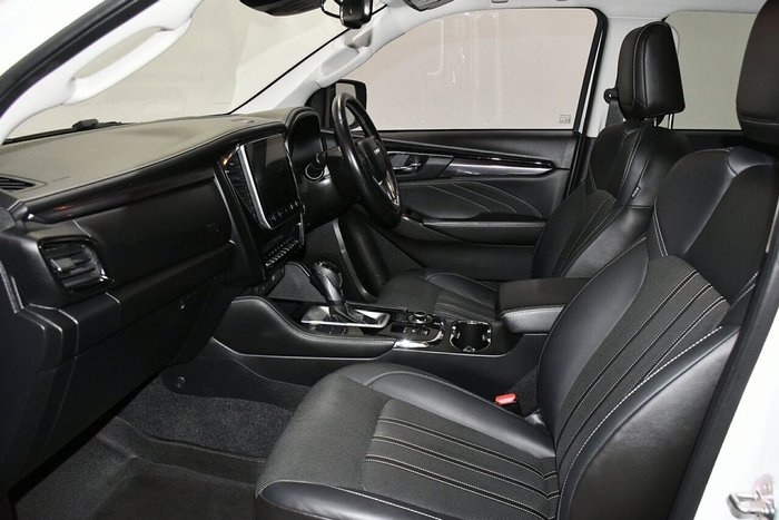 2024 Isuzu MU-X LS-T