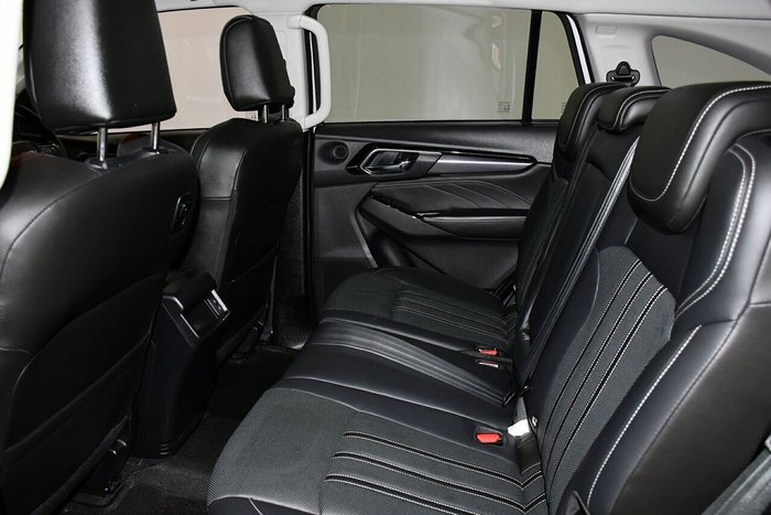 2024 Isuzu MU-X LS-T