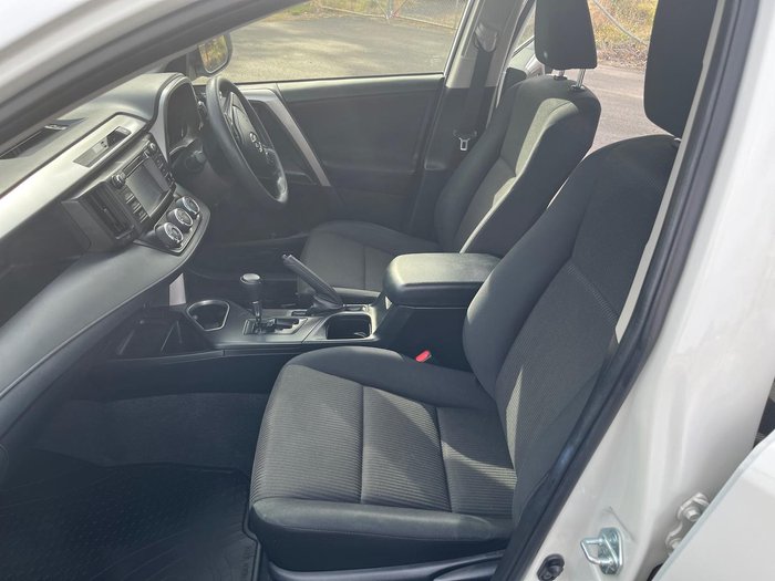 2016 Toyota RAV4 GX ZSA42R Glacier White
