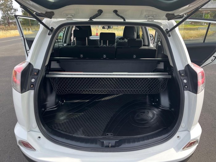 2016 Toyota RAV4 GX ZSA42R Glacier White