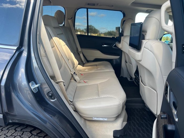 2023 Toyota Landcruiser Sahara
