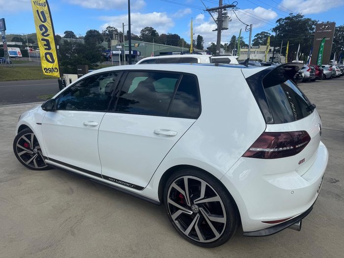 2016 Volkswagen Golf GTI 40 Years