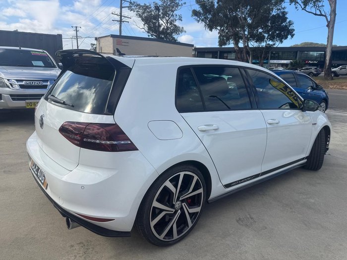 2016 Volkswagen Golf GTI 40 Years