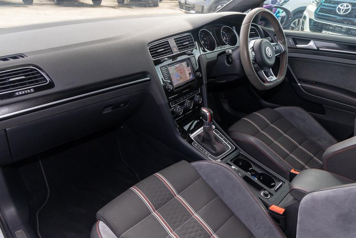 2016 Volkswagen Golf GTI 40 Years