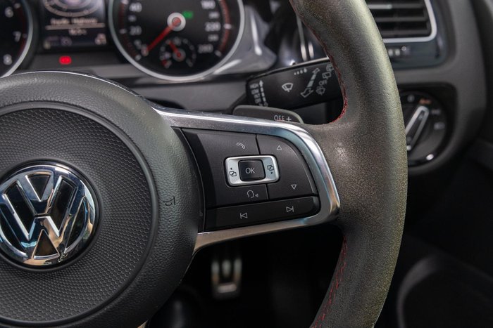 2016 Volkswagen Golf GTI 40 Years