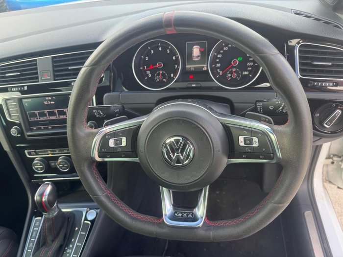 2016 Volkswagen Golf GTI 40 Years