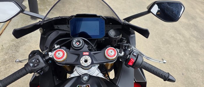 2024 APRILIA RSV4 BLACK