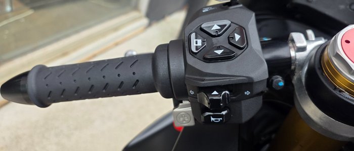 2024 APRILIA RSV4 BLACK