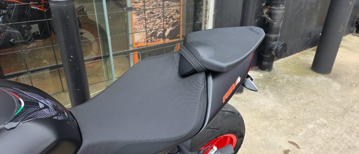 2024 APRILIA RSV4 BLACK