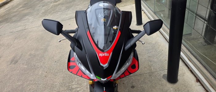 2024 APRILIA RSV4 BLACK