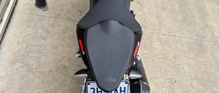 2024 APRILIA RSV4 BLACK