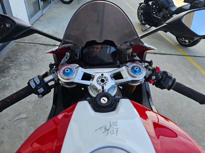 2023 DUCATI PANIGALE V2 BAYLISS 20TH ANNIV Red