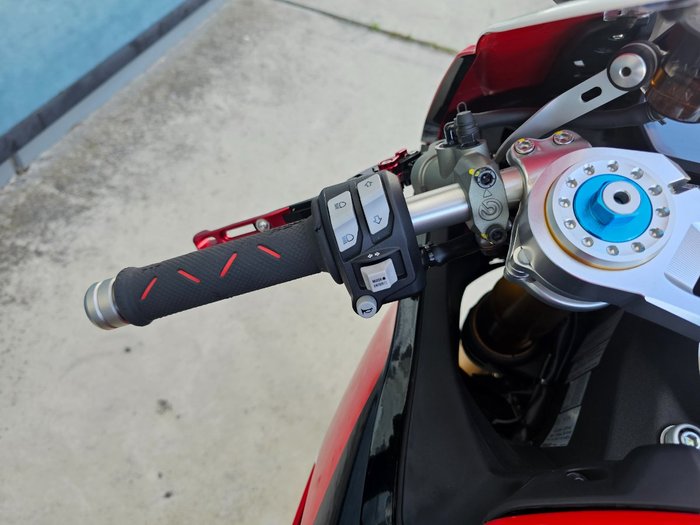 2023 DUCATI PANIGALE V2 BAYLISS 20TH ANNIV Red