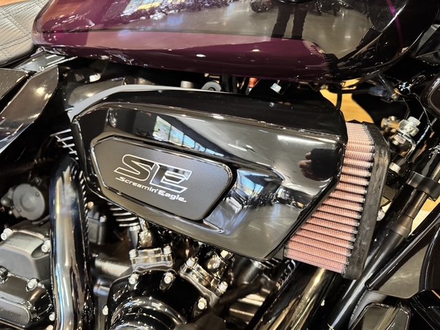 2025 HARLEY-DAVIDSON FLTRXSE CVO ROAD GLIDE (121)