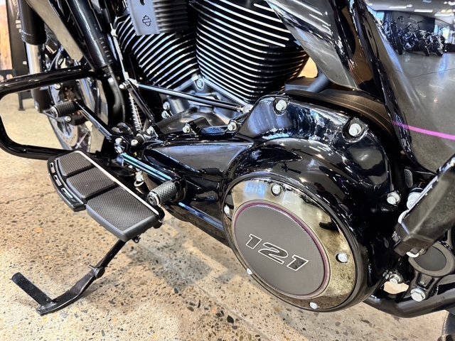 2025 HARLEY-DAVIDSON FLTRXSE CVO ROAD GLIDE (121)