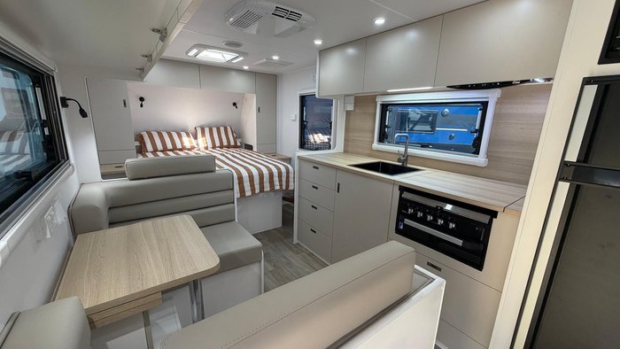 2026 ROADHOUSE CARAVANS 18.6ft Semi Off Road Tourer
