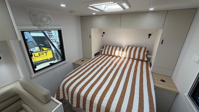 2026 ROADHOUSE CARAVANS Frontier 18.6ft Semi Off Road