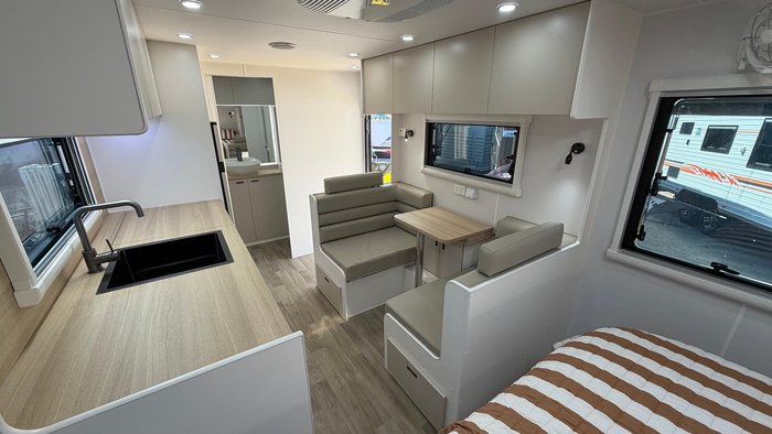 2026 ROADHOUSE CARAVANS Frontier 18.6ft Semi Off Road
