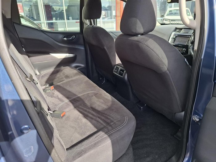 2017 Nissan Navara ST