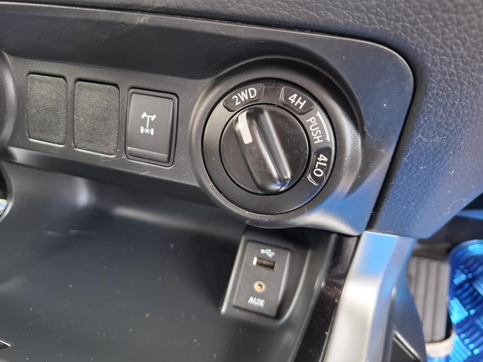 2017 Nissan Navara ST