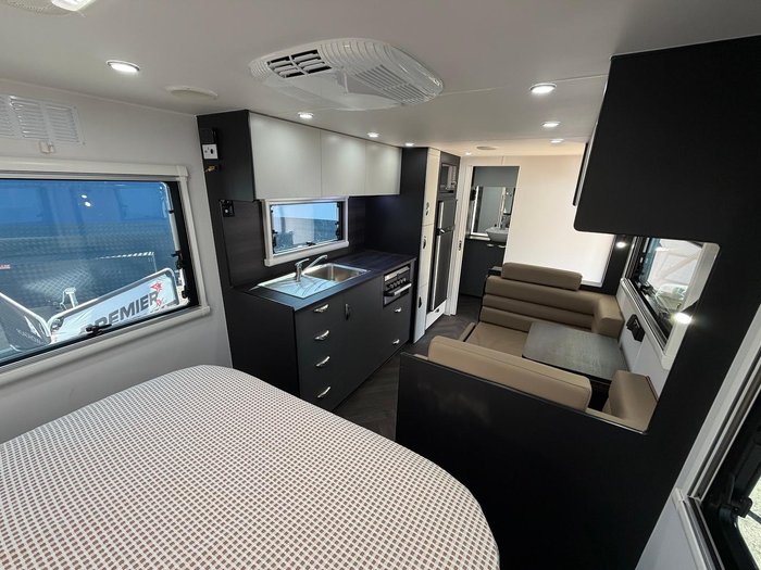 2026 ROADHOUSE CARAVANS Frontier 19.6ft Semi Off Road