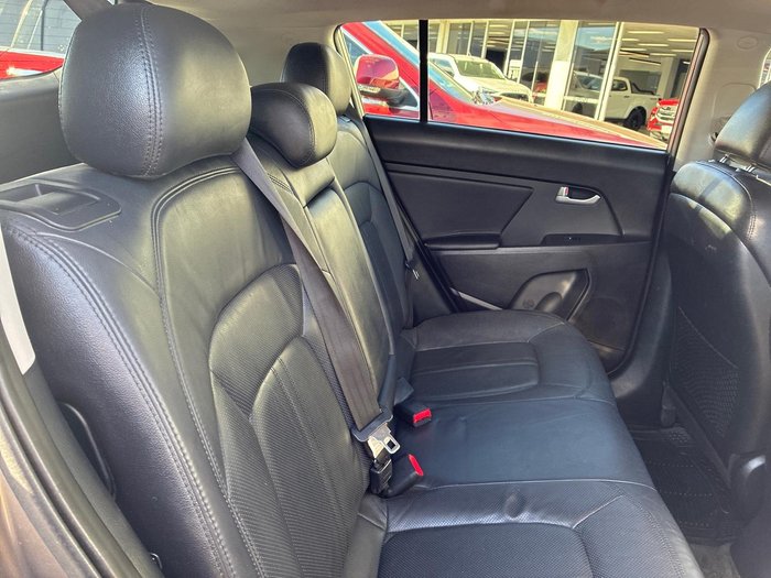2011 Kia Sportage Platinum SL 4X4 On Demand Grey
