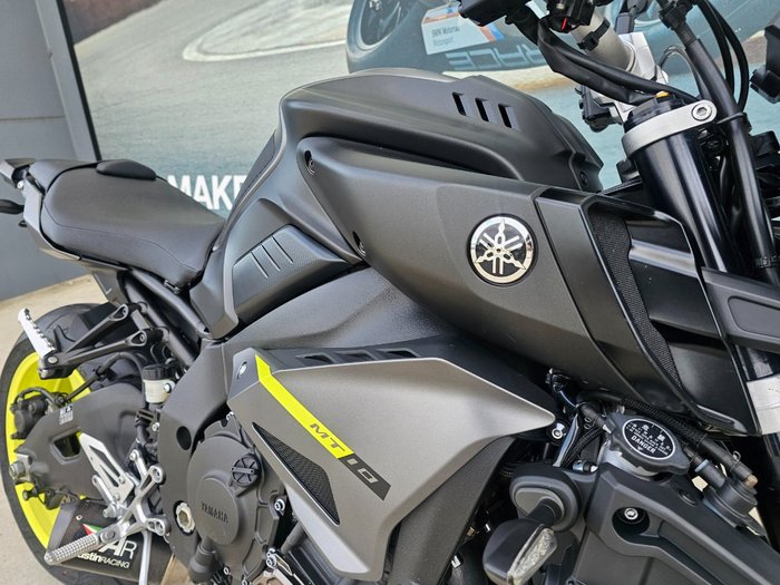 2018 Yamaha MT-10A GREY