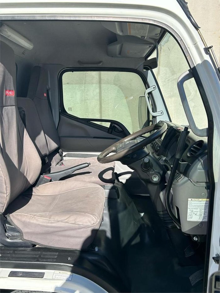 2018 Mitsubishi Canter 615