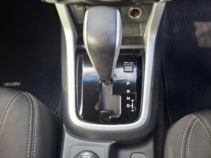 2019 Isuzu MU-X LS-T