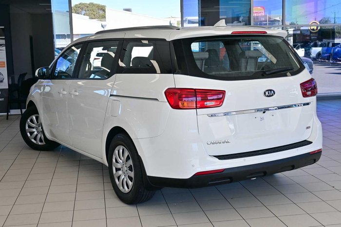 2020 Kia Carnival S