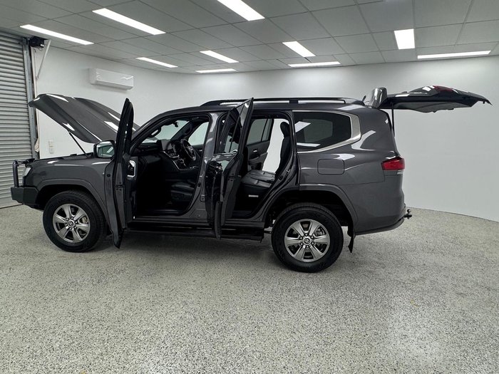2022 Toyota Landcruiser VX FJA300R 4X4 Dual Range Graphite