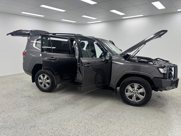 2022 Toyota Landcruiser VX FJA300R 4X4 Dual Range Graphite