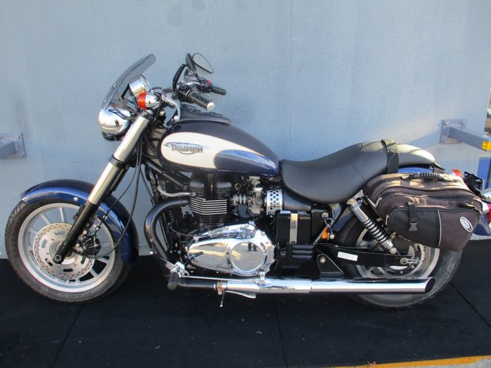 2008 Triumph AMERICA BLUE
