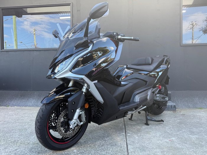 2025 Kymco AK 550 Premium