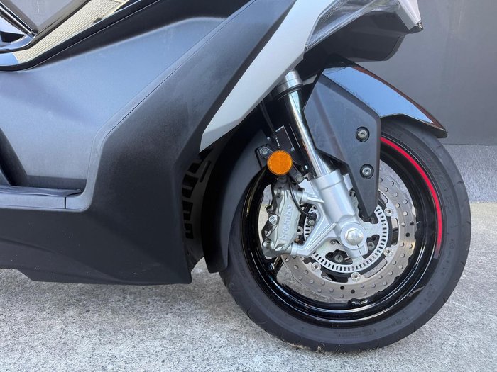 2025 Kymco AK 550 Premium
