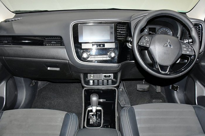 2019 Mitsubishi Outlander LS