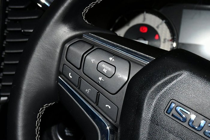 2023 Isuzu MU-X LS-T