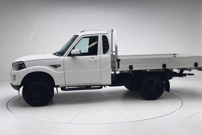 2022 Mahindra PIK-UP